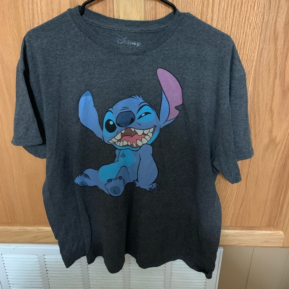 LILO & Stitch short sleeved tee Large Disney Store